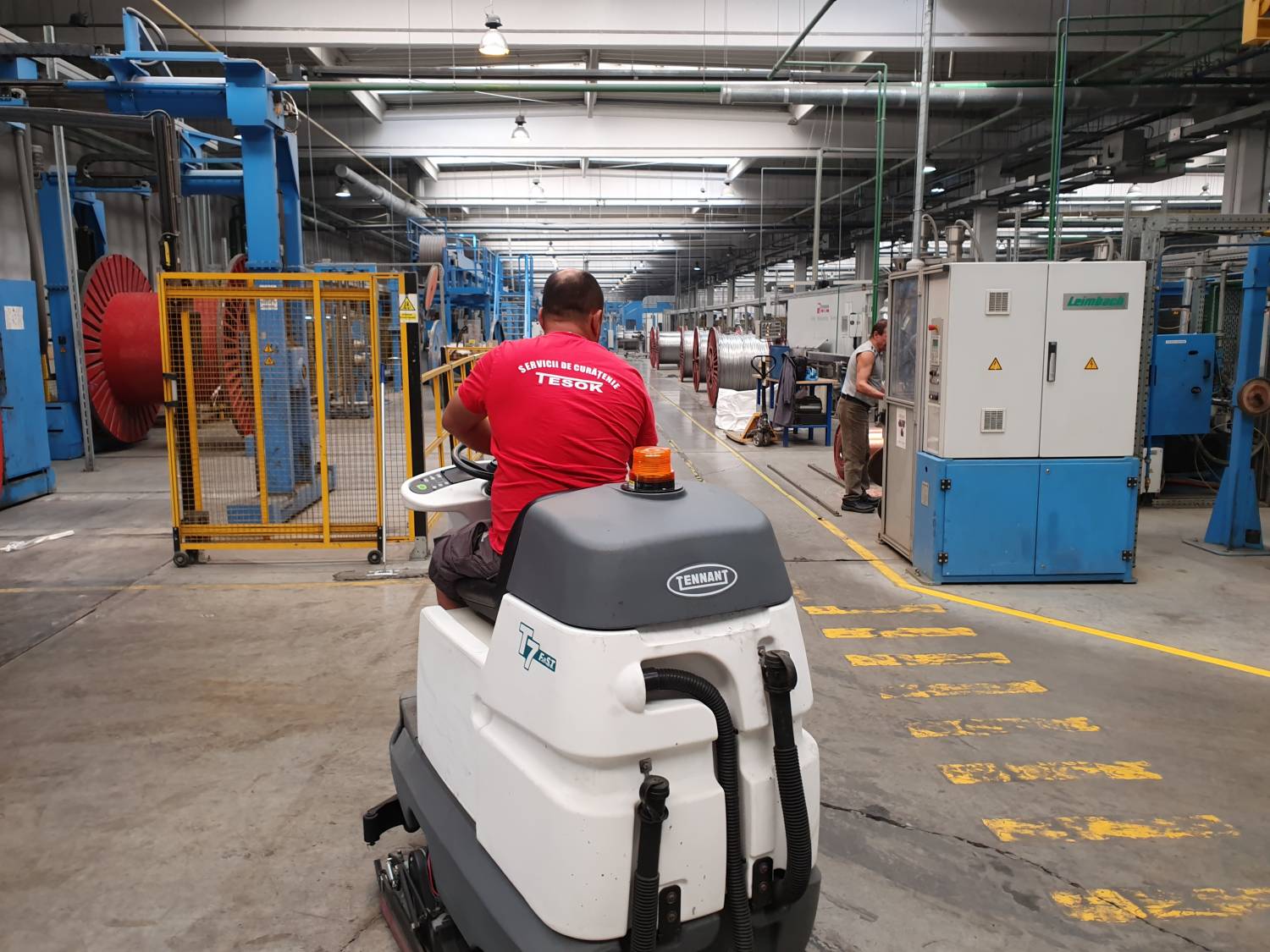 Curățare Birouri și Hale Industriale 1